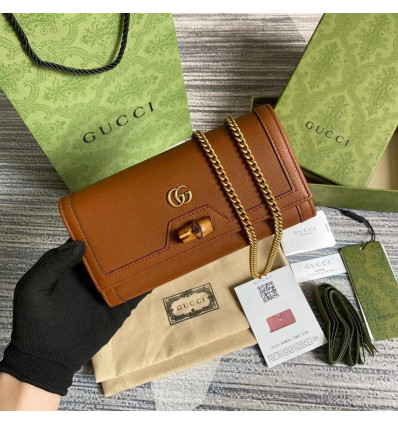 Gucci diana chain wallet in brown leather