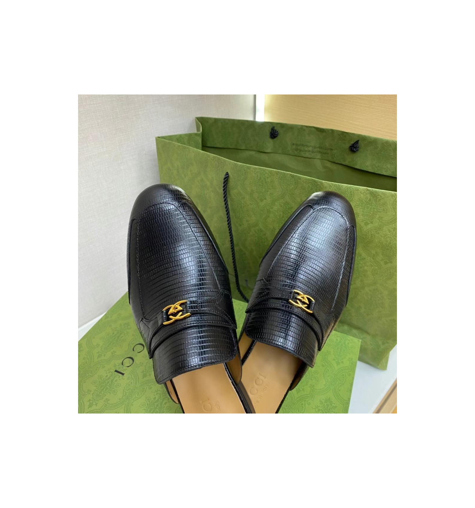 Chaussure pour homme mocassin marron Louis Vuitton pointure 43, 44
