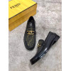 Black shoe Luxurious