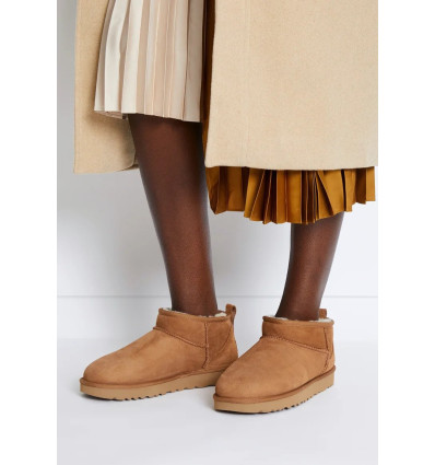 CLASSIC ULTRA MINI - Boots à talons